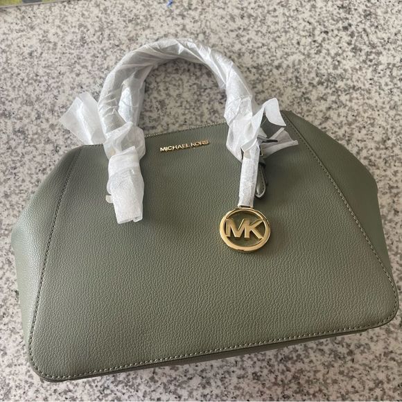 NWT Michael Kors Charlotte Large Satchel - Picture 8 of 8
